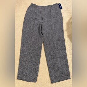 NWT - Rena Rowan black and white fully lined slacks size 16.